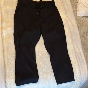 Lululemon On the Fly crop